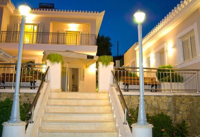 Vereniki Apartments Finikounta Dış mekan fotoğraf